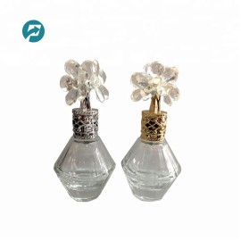 High Quality Fancy Brand Parfum Mist Spray Glass Bottle with Flowered Shaped Cap