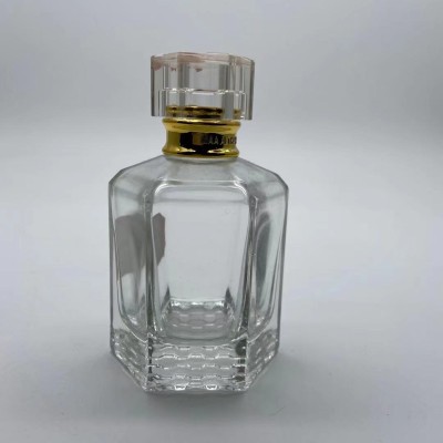 New Design Polygon Shape 60ml Customization of Perfume Bottles