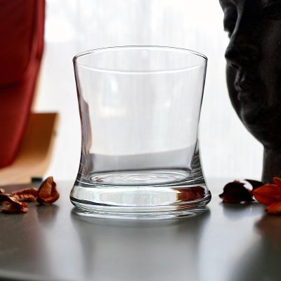 Luxury 7OZ 8OZ 200ML 250ml Clear Amber Frosted Empty Glass Candle Jars with Lid Unique Scented Cylinder Candle Container
