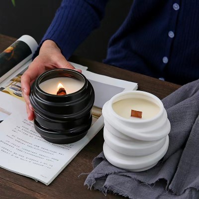 Empty Wholesale Luxury Color Home Decorative Matte Jar Candle Ceramic Candle Jars Matte White Black New Design