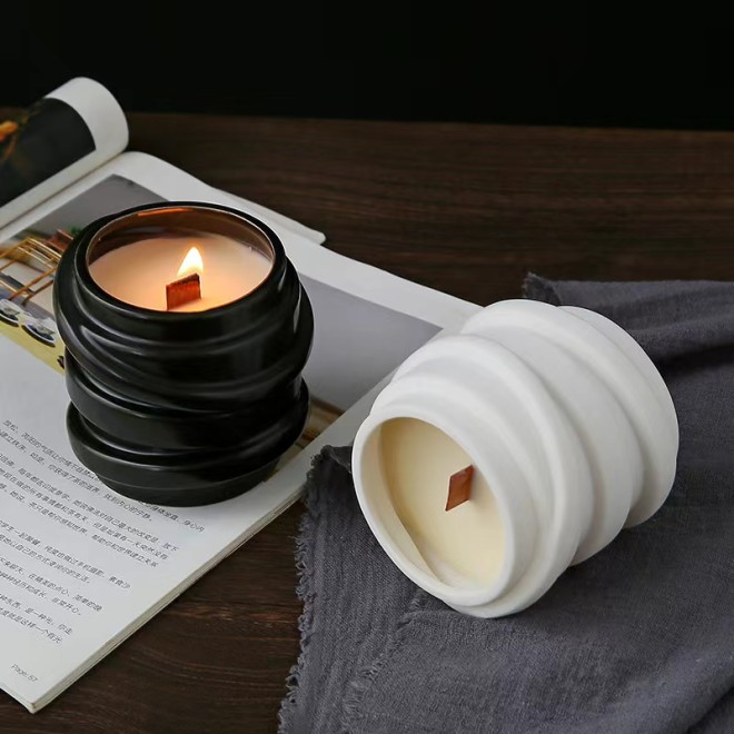 Empty Wholesale Luxury Color Home Decorative Matte Jar Candle Ceramic Candle Jars Matte White Black New Design