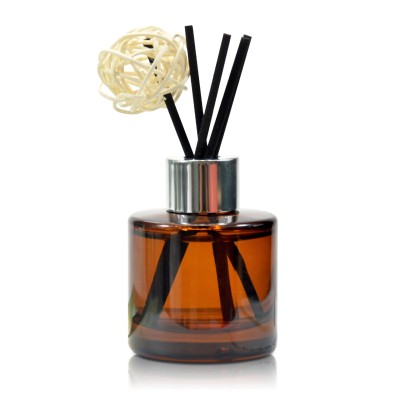 High Quality Luxury 50ML 100ML 150ML  200mL Empty Amber Clear Glass Reed Diffuser Bottle with Reeds