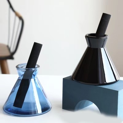 New Design Empty Conical Flask Home Fragrance Black Reed Diffuser Glass Bottle 200ml