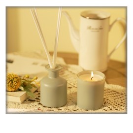 Hand-made Soybean Wax Aromatherapy Candle Wholesale Essential Oil Blue-gray Fragrance Set With Hand Ceremony Memorial
