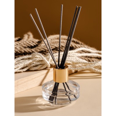 2024 New Product Empty Unique Shape Fragrance Bottles White Porcelain Aroma Diffuser Bottle for Indoor Ornaments