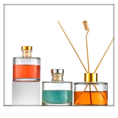Wholesale 50ml 100 150 200 Glass Reed Diffuser Bottle With Gold Cap Luxury Empty Stick for Aroma Oil