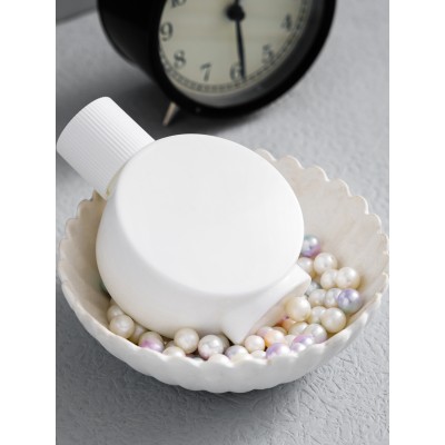BTJ New Design  Luxury Glass Perfume Bottle Bedroom Decorative Fragrance Pure White 100ml Reed Diffuser Bottles
