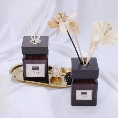 in stock High-end Wooden Cover Square Glass Aroma Bottle Home Bedroom Ornaments Car-mounted Hotel Without Fire