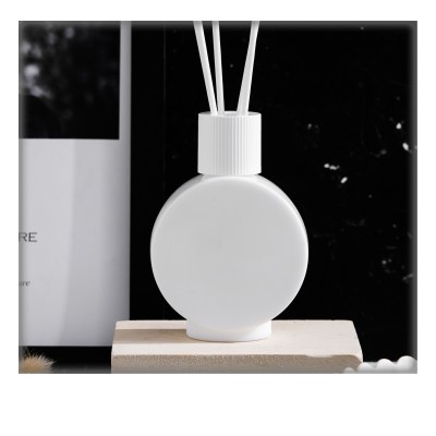 BTJ New Design  Luxury Glass Perfume Bottle Bedroom Decorative Fragrance Pure White 100ml Reed Diffuser Bottles