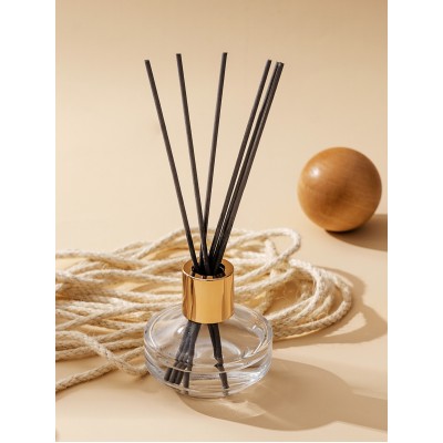 2024 New Product Empty Unique Shape Fragrance Bottles White Porcelain Aroma Diffuser Bottle for Indoor Ornaments