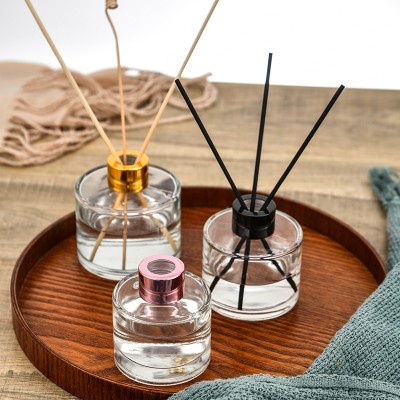 Wholesale 50ml 100 150 200 Glass Reed Diffuser Bottle With Gold Cap Luxury Empty Stick for Aroma Oil