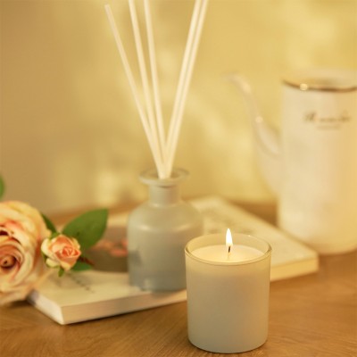 Hand-made Soybean Wax Aromatherapy Candle Wholesale Essential Oil Blue-gray Fragrance Set With Hand Ceremony Memorial