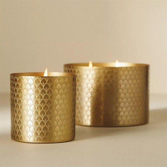 Custom European-style Embossed Home Aromatherapy Aluminum Cup Vacuum Plating Golden Fragrance Jar Round Creative Candle Cup
