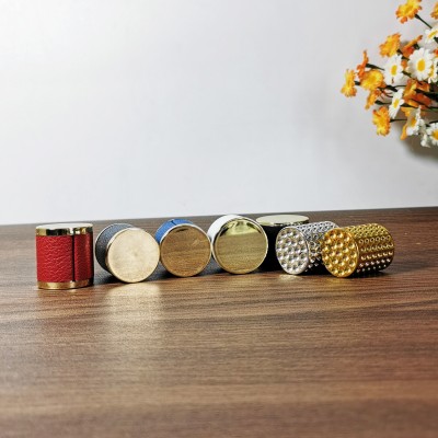 2023 Luxury Round Shiny Gold Plating Leather Perfume Caps for Crimp Bottles